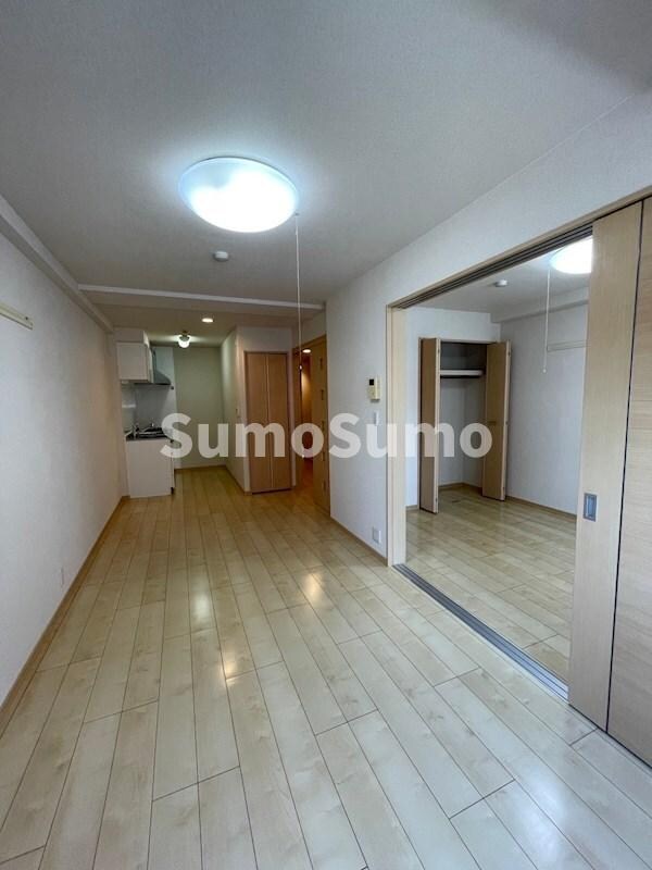 物件内観写真22　(ゆったりとしたリビングです)