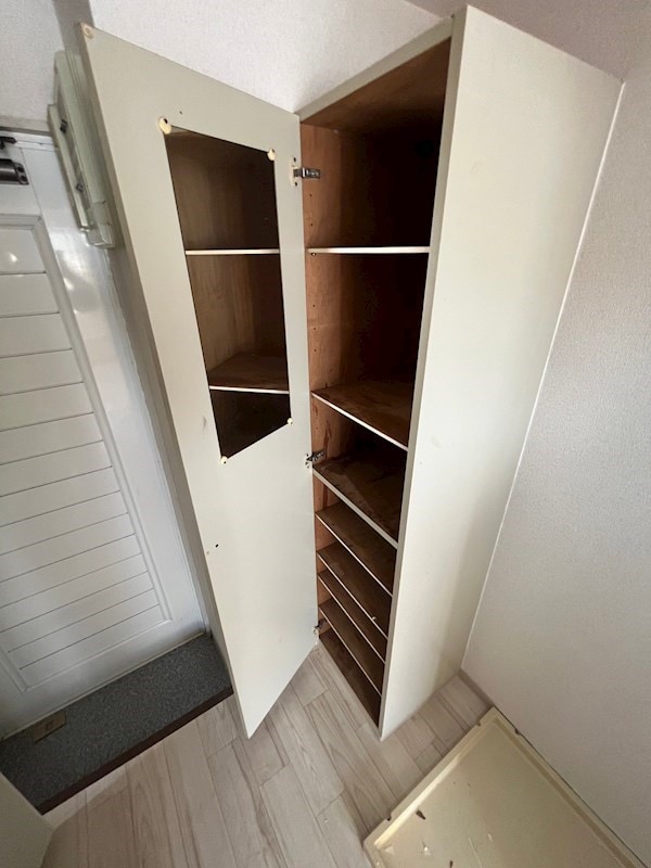 物件内観写真14　(収納スペース豊富です)