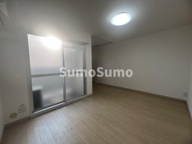 物件内観写真9　(きれいな洋室です)