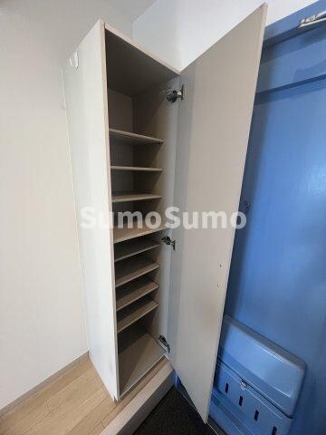 物件内観写真20　(小物を収納するのに便利です)