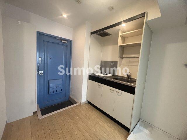 物件内観写真24　(明るい玄関です)