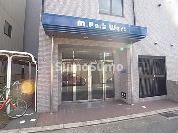 エントランス(落ち着いたエントランスです)