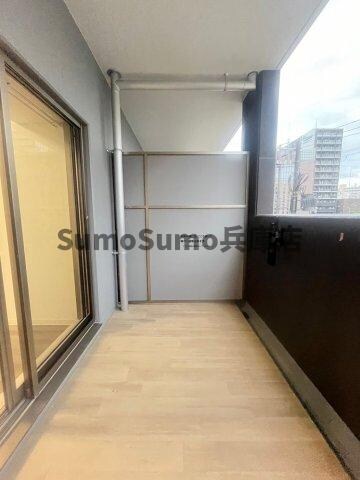 物件内観写真5　(バルコニーがあります)