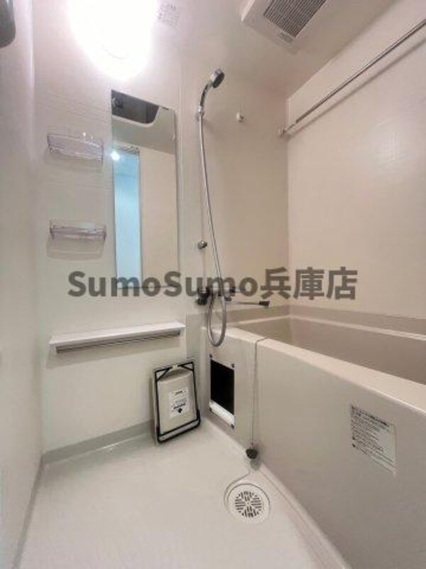 浴室(きれいなお風呂です)