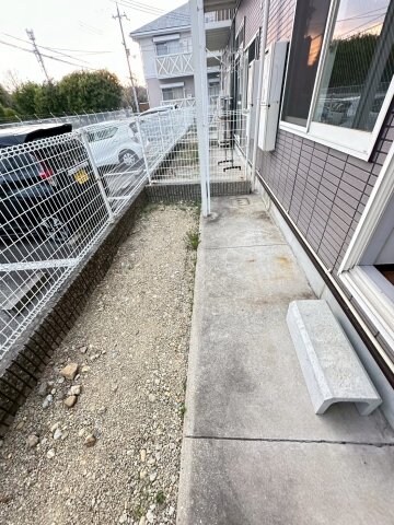 物件内観写真6　(お庭も活用できます)