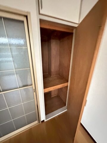 物件内観写真8　(専用の収納スペースです)