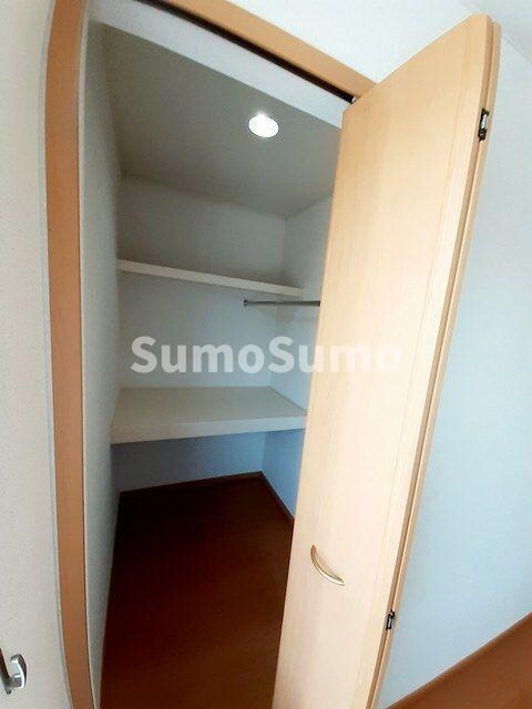 物件内観写真11　(専用の収納スペースです)
