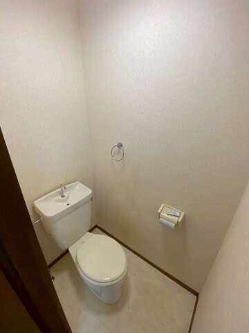 物件内観写真8　(大きなものも収納できそうです)