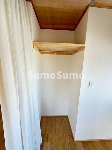 物件内観写真10　(収納スペース豊富です)