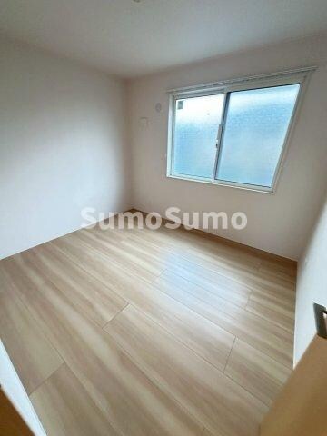 物件内観写真20　(個人の部屋や寝室として使える洋室です)