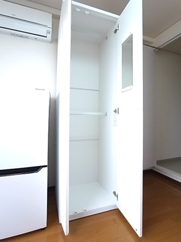 内装他