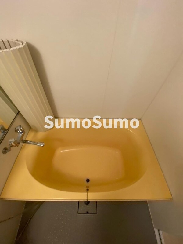 浴室(日々の疲れを癒すお風呂付です)