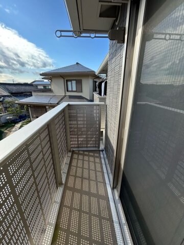 物件内観写真8　(バルコニーがあります)