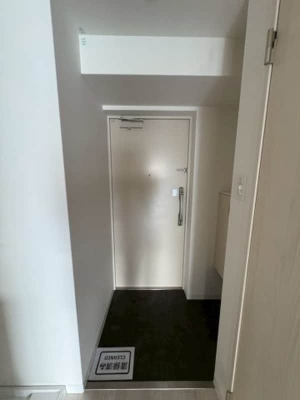 玄関(落ち着いた玄関です)