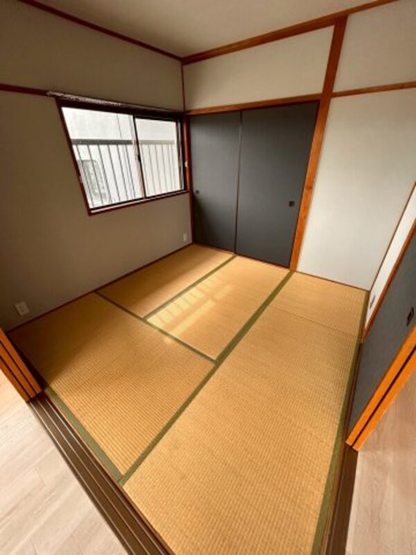 和室(和室があると、家にあたたかい雰囲気が生まれます)