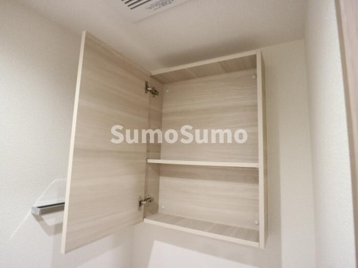 物件内観写真13　(ちょっとした収納スペースも充実しています)