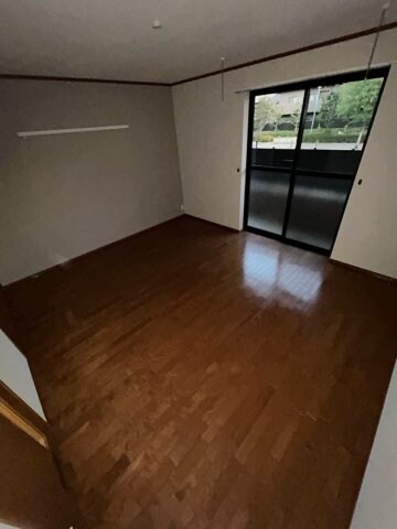 物件内観写真4　(リビングです)