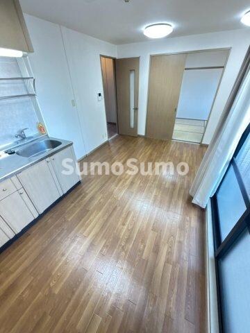 物件内観写真5　(居間です)