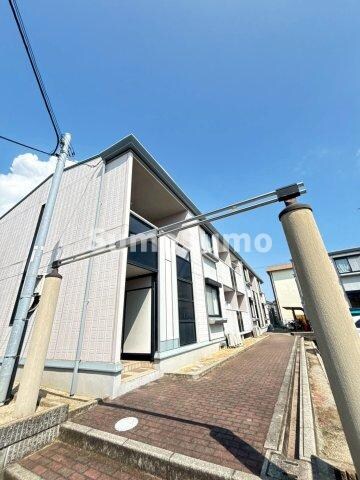 物件外観写真3　(きれいな外観です)