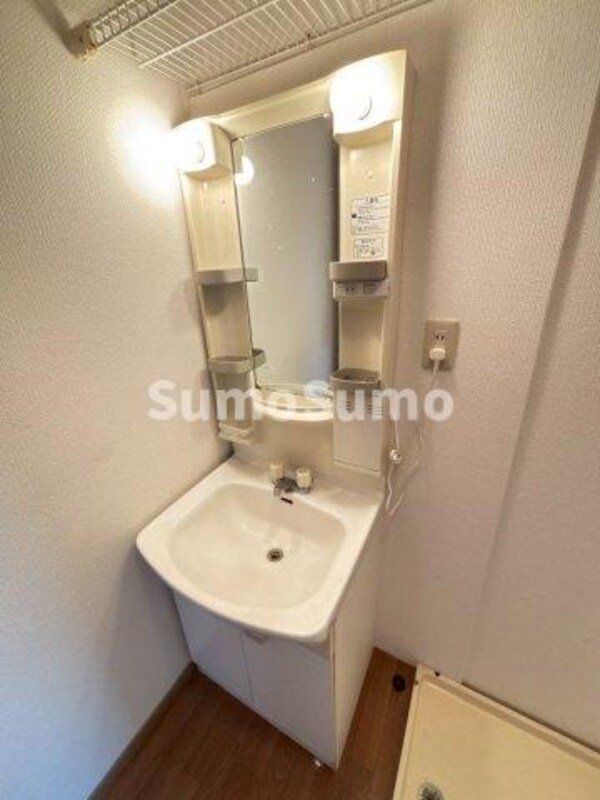 洗面・脱衣所(脱衣スペースもあります)