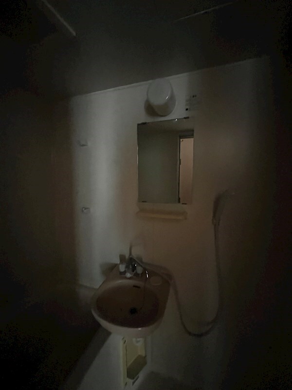 独立洗面台