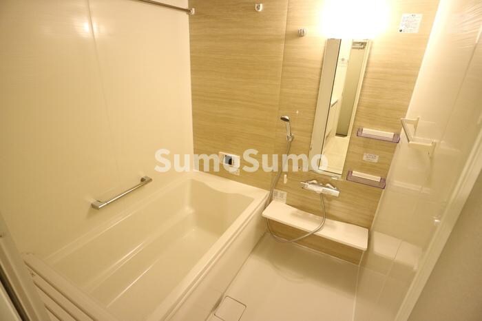 物件内観写真8　(きれいなお風呂です)