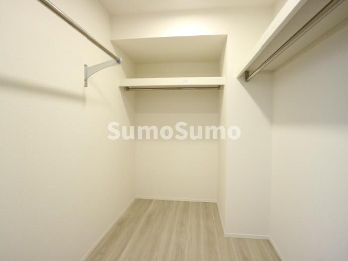 物件内観写真14　(小物を収納するのに便利です)