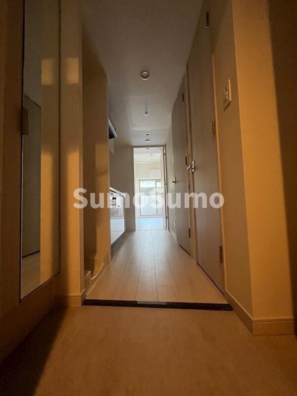 物件内観写真2　(シンプルで使いやすい玄関です)