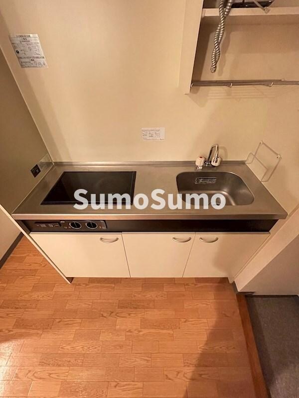 キッチン(コンパクトなキッチンで掃除もラクラク)