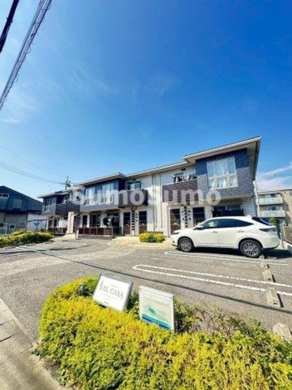 駐車場(駐車場です)