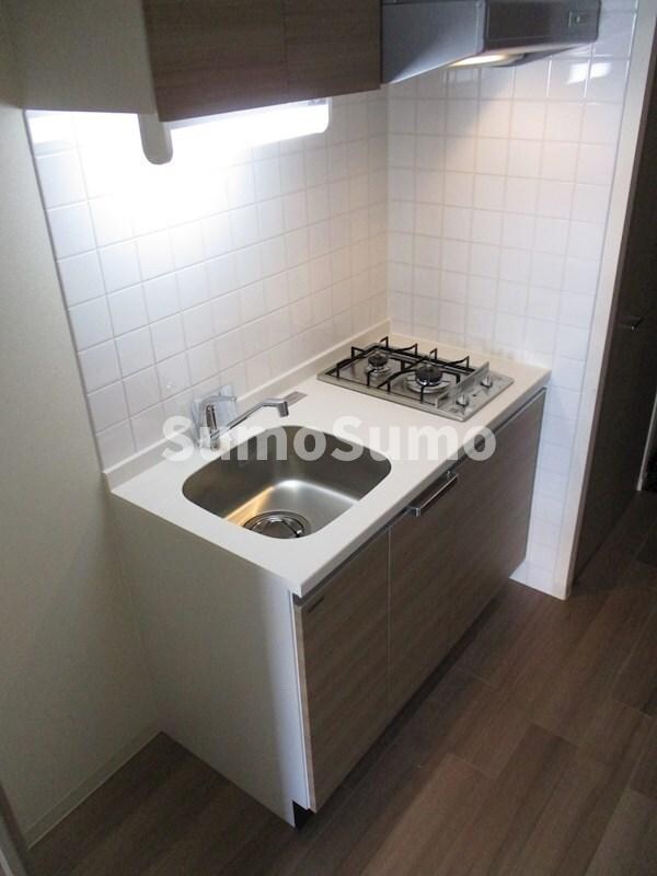 物件内観写真7　(コンパクトなキッチンで掃除もラクラク)