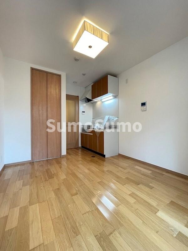 物件内観写真5　(使いやすい居間です)