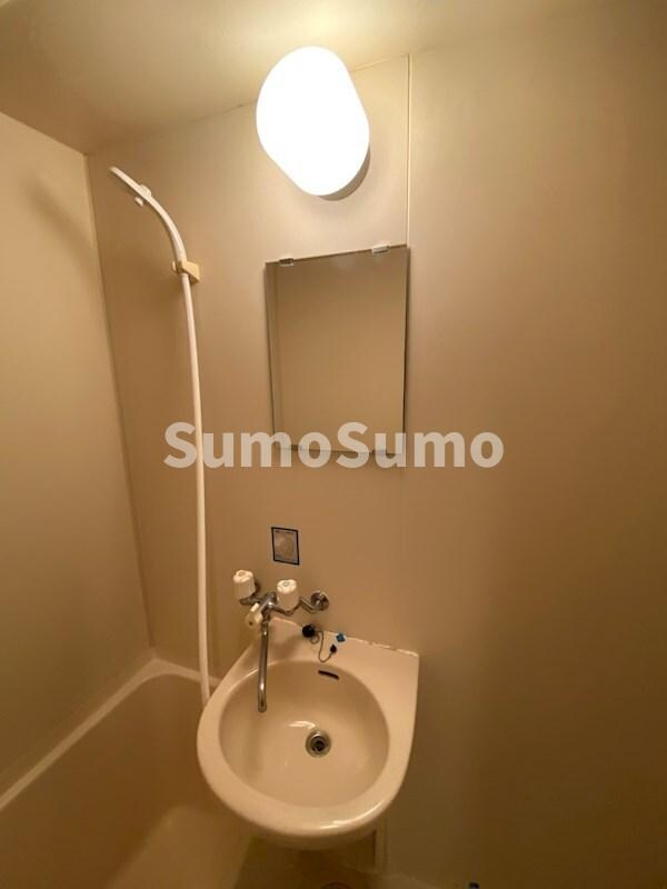 洗面・脱衣所(忙しい朝には欠かせない洗面所です)