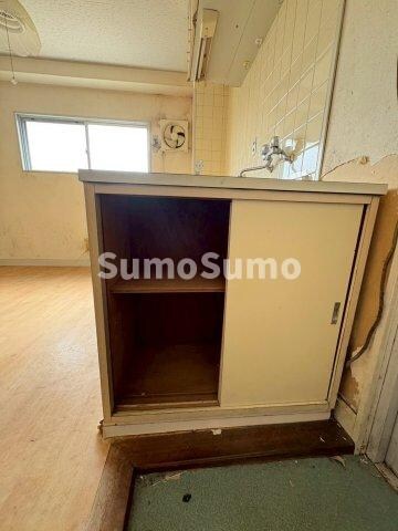 物件内観写真3　(落ち着いた玄関です)