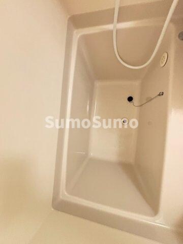 物件内観写真12　(日々の疲れを癒すお風呂付です)