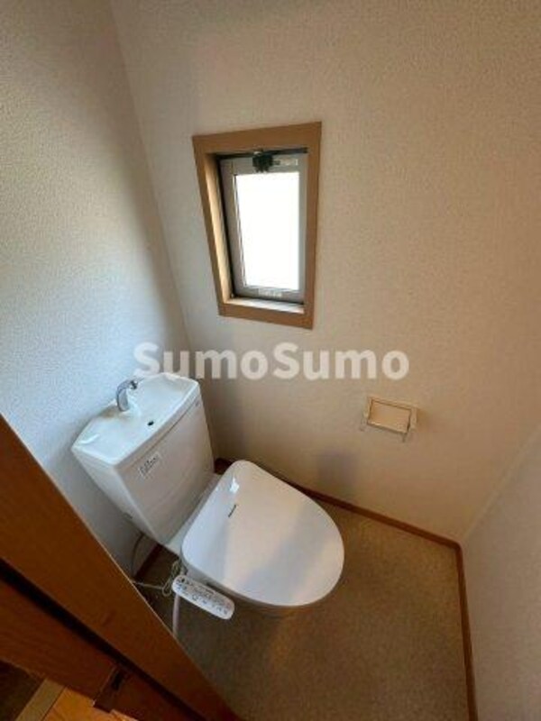 トイレ(シンプルで使いやすいトイレです)