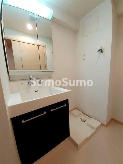 物件内観写真9　(忙しい朝には欠かせない洗面所です)