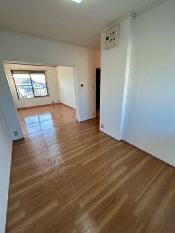 居室(使いやすいリビングです)