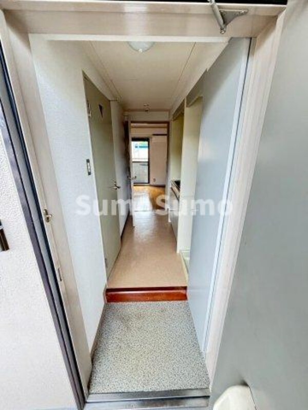 玄関(明るい玄関です)