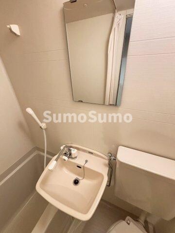 物件内観写真9　(スペースが確保できる洗面所です)