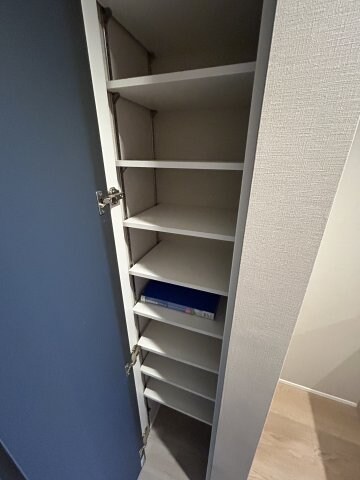 物件内観写真12　(収納のためのスペースです)