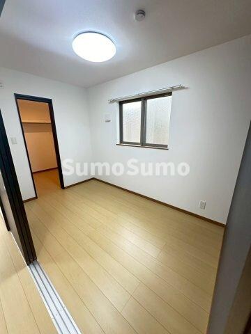 物件内観写真7　(落ち着いて過ごせるお部屋なので、寝室にいかがでしょうか)