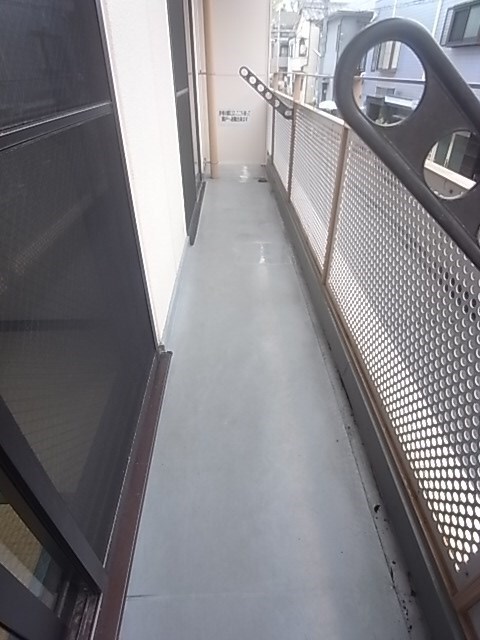 物件内観写真9　(落ち着いた時間を過ごせるバルコニーです)