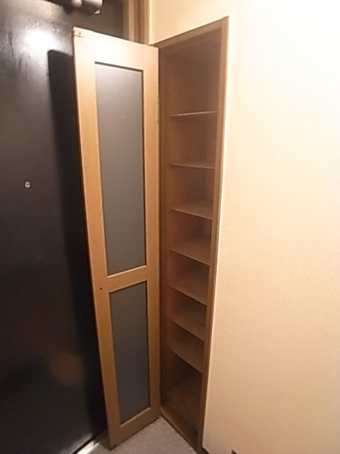 物件内観写真14　(小物を収納するのに便利です)