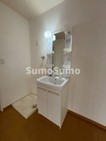 物件内観写真9　(脱衣スペースもあります)