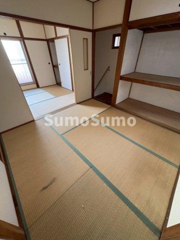 和室(明るい和室です)