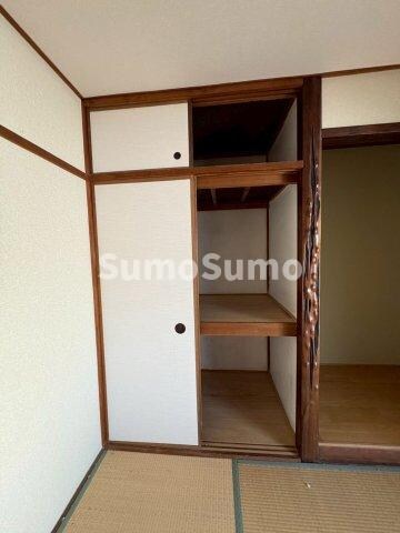 物件内観写真19　(たっぷりとした収納スペースです)