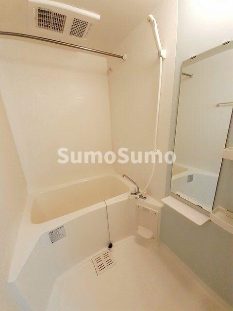 物件内観写真7　(コンパクトで使いやすいお風呂です)