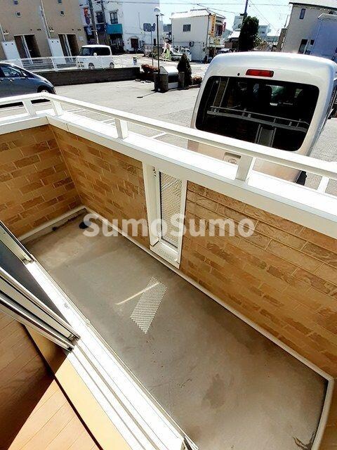 物件内観写真13　(落ち着いた時間を過ごせるバルコニーです)