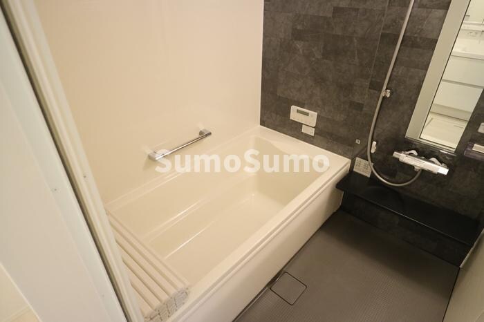 物件内観写真10　(お風呂で日々の疲れを落としましょう)